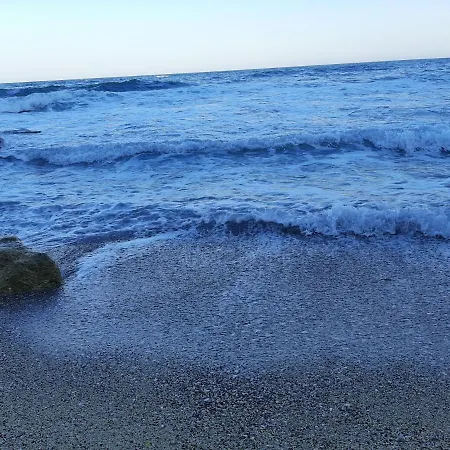 בית אירוח Black Sea Treasure *